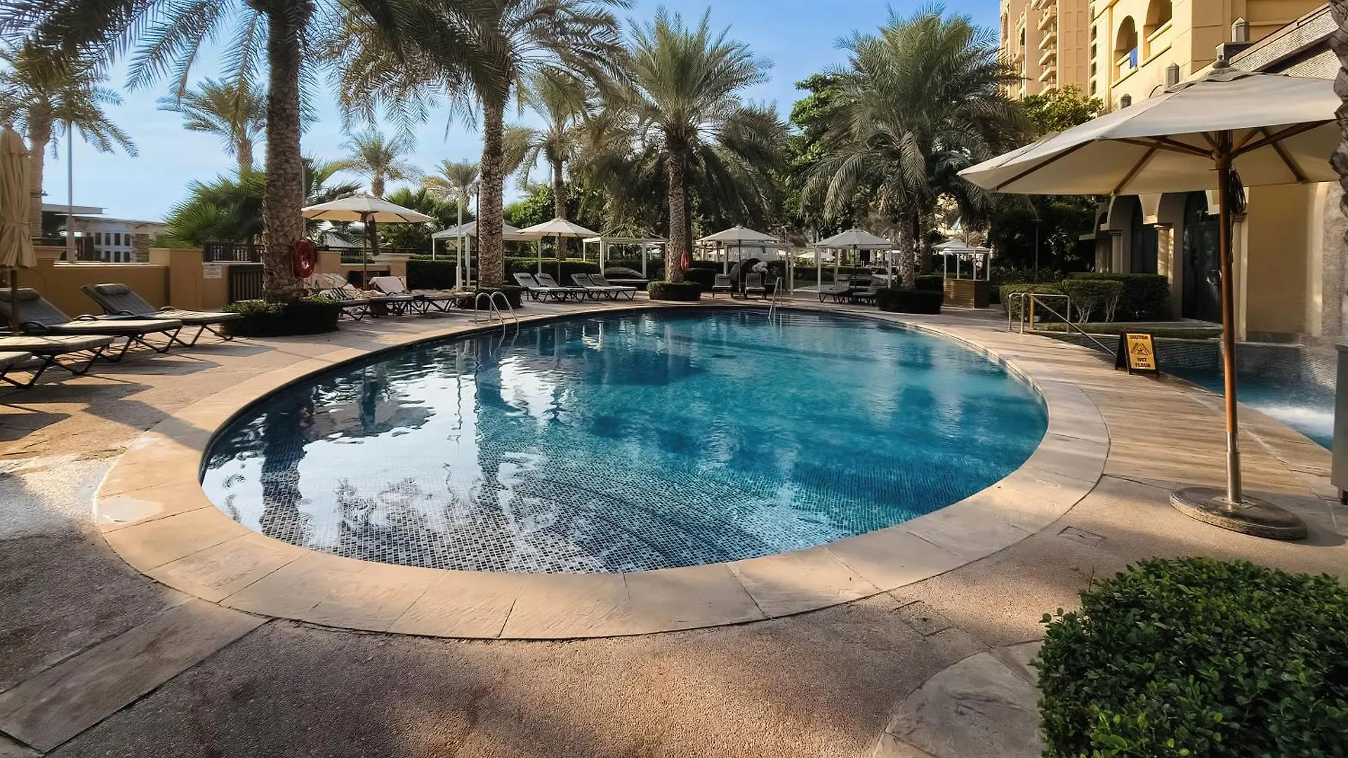 Spacious Family Apartment On The Palm Dubai