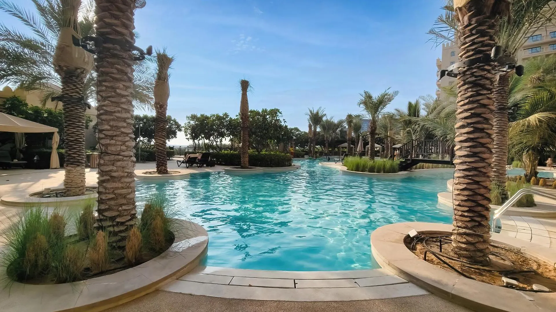 Spacious Family Apartment On The Palm Dubai
