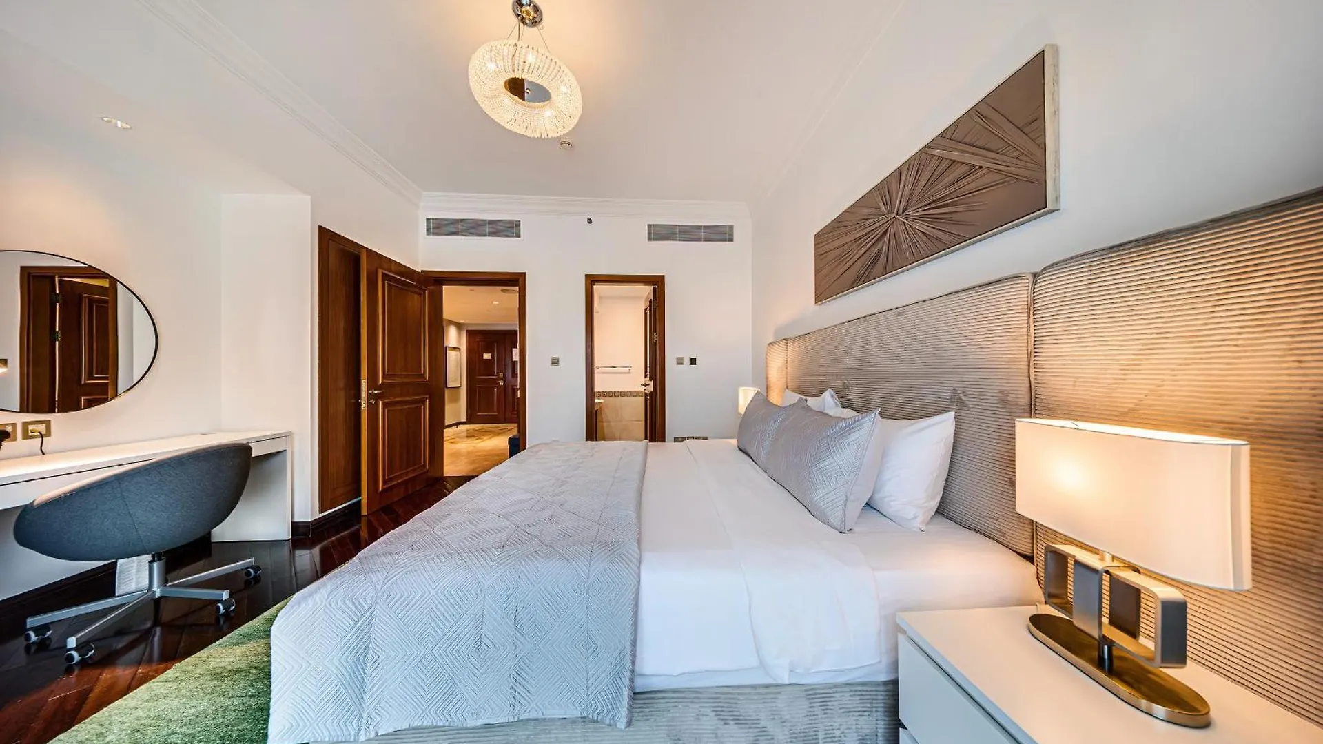 Spacious Family Apartment On The Palm Dubai