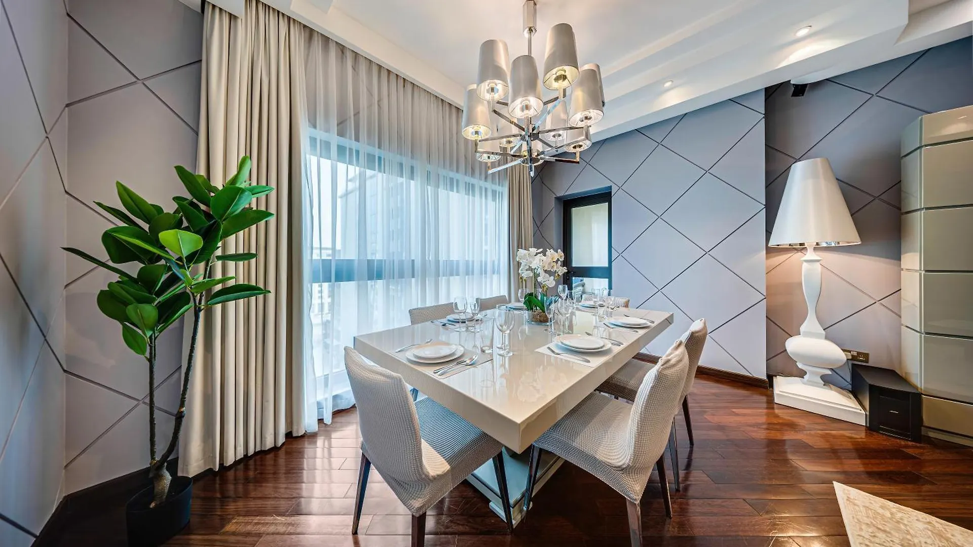 Spacious Family Apartment On The Palm Dubai